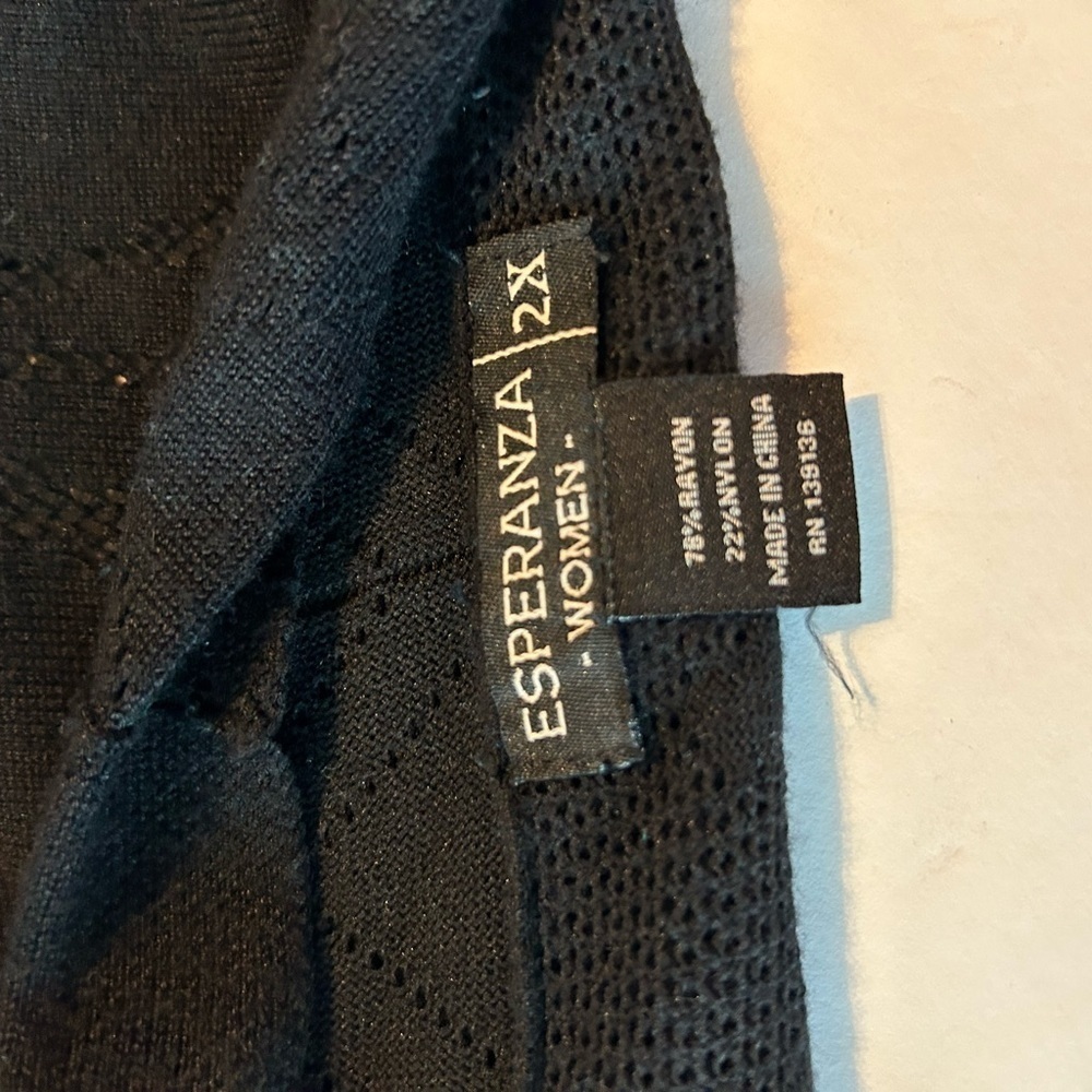 NWOT Esperanza Woman Black Cardigan With Butterfly Design - Picture 4 of 7